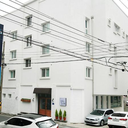 Minihotel Poongdaengi Гиеонгджу Екстериор снимка