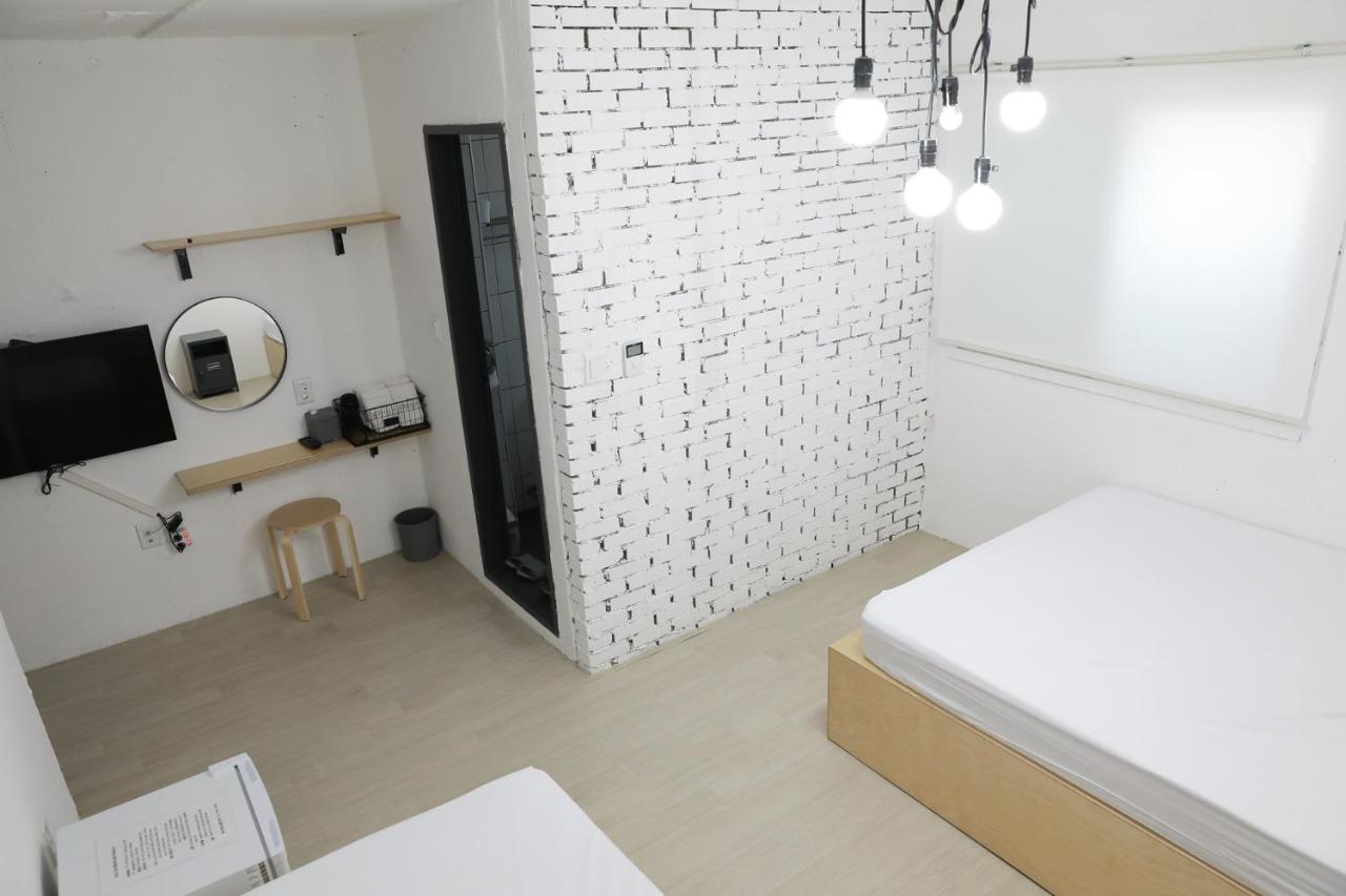 Minihotel Poongdaengi Гиеонгджу Екстериор снимка
